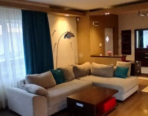 Maison 4 chambres à vendre dans Floresti