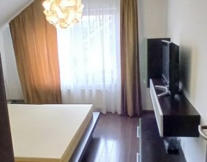 Maison 4 chambres à vendre dans Floresti