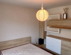 Maison 4 chambres à vendre dans Floresti