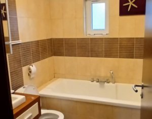 Maison 4 chambres à vendre dans Floresti