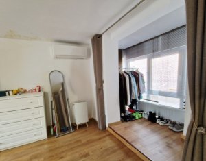 Casa cu 2 apartamente langa UMF si USAMV – proprietate ideala pentru investitori