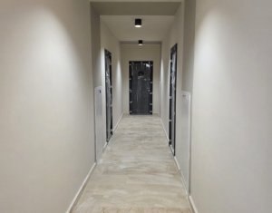 Appartement 2 chambres à vendre dans Cluj-napoca, zone Intre Lacuri