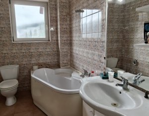 Vilă impunătoare cu ieșire directă la lac, Somesu Cald
