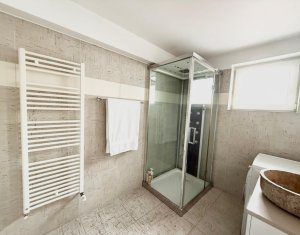 Appartement 4 chambres à vendre dans Cluj-napoca, zone Centru