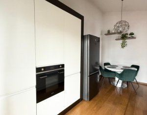 Appartement 4 chambres à vendre dans Cluj-napoca, zone Centru