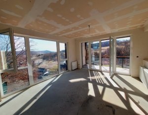 Casa tip Duplex, 130 mp, teren 450 mp, panorama sud, loc. Stolna