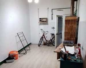 Appartement 4 chambres à vendre dans Cluj-napoca, zone Centru