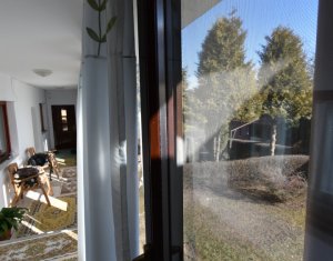 Maison 5 chambres à vendre dans Ardeova, zone Centru