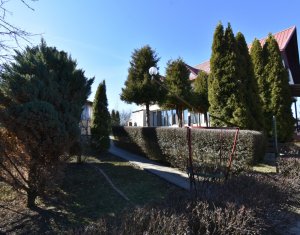 Maison 5 chambres à vendre dans Ardeova, zone Centru