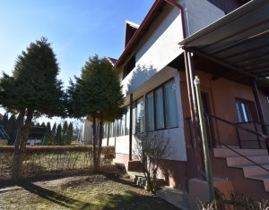 Maison 5 chambres à vendre dans Ardeova, zone Centru
