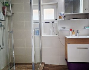 Casa la tara, la 30 min de Cluj – renovata, livada pe rod si teren 1000 mp