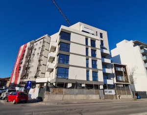Spatiu comercial sau de birouri, imobil nou, zona Hornbach !