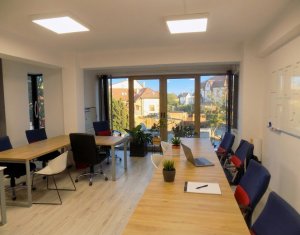 Bureau à louer, 100m2 dans Cluj-napoca, zone Centru