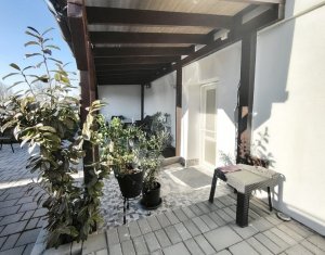 Maison 3 chambres à vendre dans Chinteni