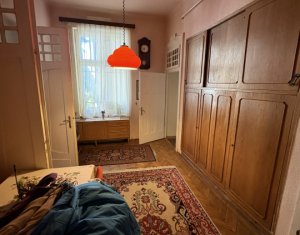 Appartement 5 chambres à vendre dans Cluj-napoca, zone Centru