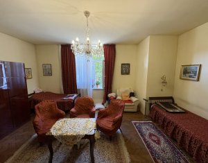 Appartement 5 chambres à vendre dans Cluj-napoca, zone Centru