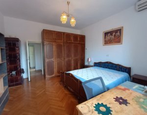 Appartement 3 chambres à vendre dans Cluj-napoca, zone Centru