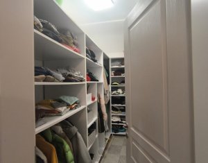 Maison 4 chambres à vendre dans Cluj-napoca, zone Iris