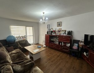 Appartement 4 chambres à vendre dans Cluj-napoca, zone Marasti