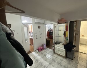 Appartement 4 chambres à vendre dans Cluj-napoca, zone Marasti