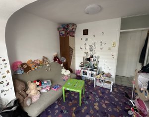 Appartement 4 chambres à vendre dans Cluj-napoca, zone Marasti