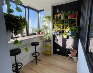 Appartement 4 chambres à vendre dans Cluj-napoca, zone Manastur