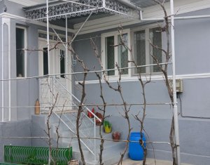 Maison 3 chambres à vendre dans Moldovenesti