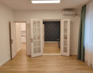 Bureau à louer, 60m2 dans Cluj-napoca, zone Marasti