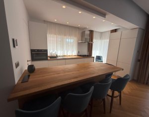 Appartement 3 chambres à vendre dans Cluj-napoca, zone Buna Ziua