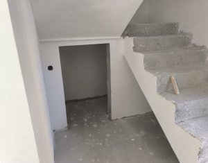 Casa tip duplex, 1 unitate, 5 camere, cartier Iris, zona strazii Oasului
