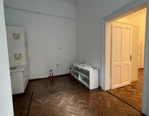 Espace Commercial à louer dans Cluj-napoca, zone Centru