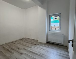 Espace Commercial à louer dans Cluj-napoca, zone Dambul Rotund