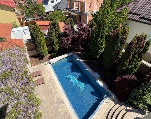 Vila superba in Andrei Muresanu, dotari de lux, piscina si SPA, 865 mp teren !