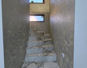 Duplex 4 camere, la cheie, Floresti, zona Sesul de Sus 