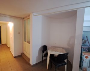 Spatiu de inchiriat la demisol in Andrei Muresanu