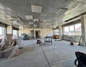 Espace Commercial à louer, 211m2 dans Cluj-napoca, zone Centru