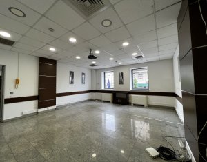 Bureau à louer, 72m2 dans Cluj-napoca, zone Marasti