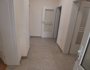 Spatiu birou, 3 camere, parcare, Centru, Cluj-Napoca