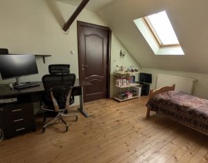 Casa calcan, cart Gheorgheni, 5 camere, 2 bai, garaj, anexe, curte