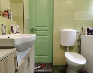 Casa calcan cu gradina mare in Inima cartierului Intre Lacuri - Cluj-Napoca