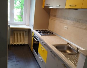 Appartement 3 chambres à vendre dans Cluj-napoca, zone Manastur