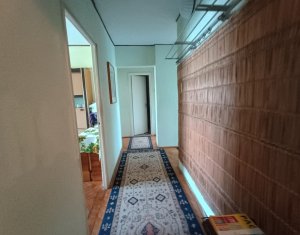 Appartement 4 chambres à vendre dans Cluj-napoca, zone Manastur
