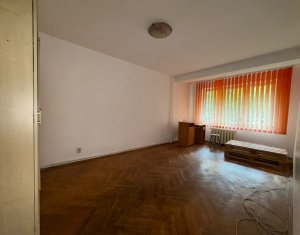 Appartement 3 chambres à louer dans Cluj-napoca, zone Gheorgheni