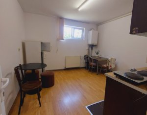 Appartement 4 chambres à vendre dans Cluj-napoca, zone Andrei Muresanu