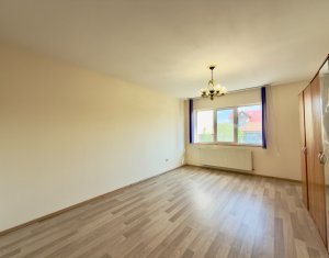 Maison 6 chambres à vendre dans Cluj-napoca, zone Intre Lacuri