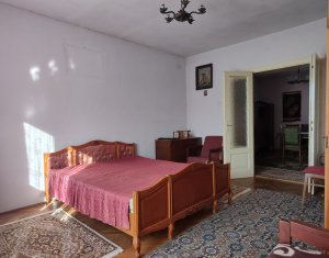 Casa individuala, 176 mp, 4 dormitoare, 2 bai, 530 mp teren, Andrei Muresanu