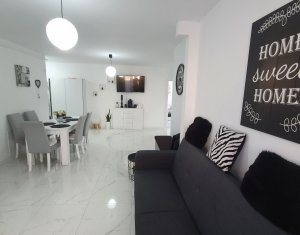 Apartment 3 rooms for sale in Floresti
