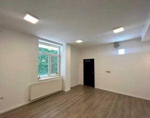 Bureau à louer, 50m2 dans Cluj-napoca, zone Centru