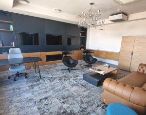 Bureau à louer, 370m2 dans Cluj-napoca, zone Centru