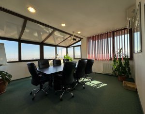 Apartament 4 camere, ultrafinisat, mobilat pentru birou, panorama unica ! 
